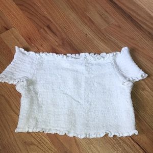 🦋ADORABLE white off the shoulder top🦋